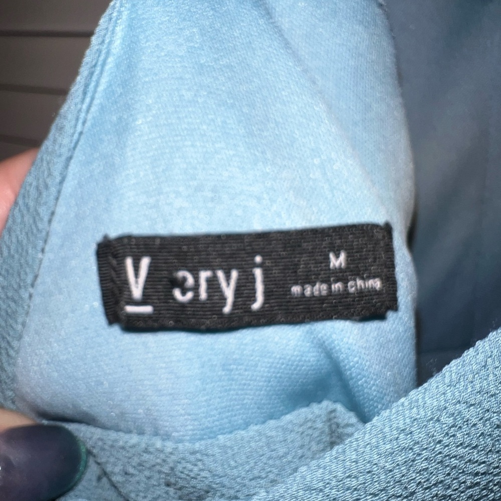 Very J Medium Light Blue Sleeveless Jumpsuit - Picture 5 of 5